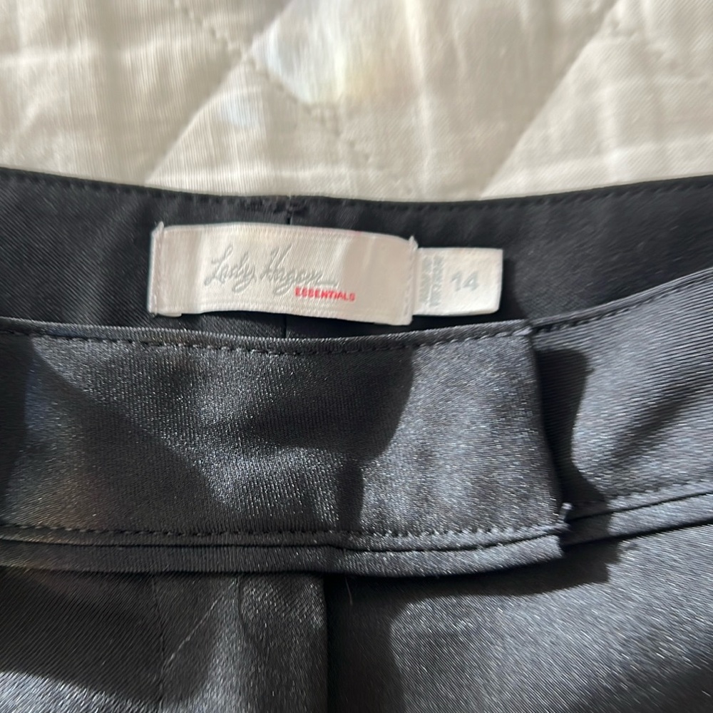 Ladies Lady Hagen essentials  black golf pants - size 14 - like new - worn once